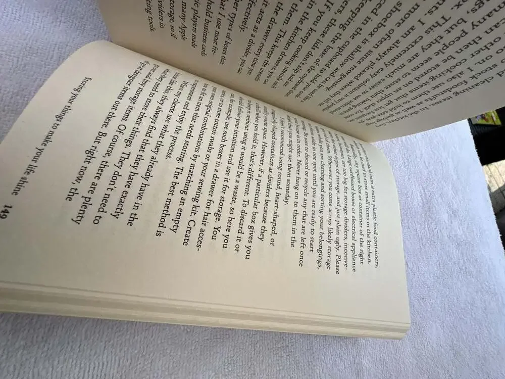 The Life-Changing Magic of Tidying Up: The Japanese Art of Decluttering and Orga